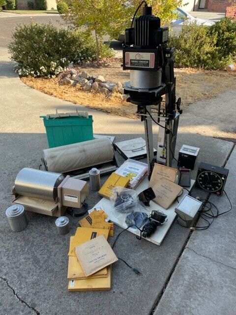 Vintage Simmon Omega D2 Enlarger & A Ton Of Photography Darkroom Accessories!